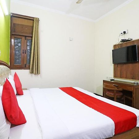 Hotel Westend Holiday Home 5 Mint From Nizamuddin Railway Station New Delhi Extérieur photo