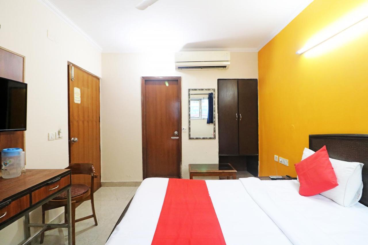 Hotel Westend Holiday Home 5 Mint From Nizamuddin Railway Station New Delhi Extérieur photo