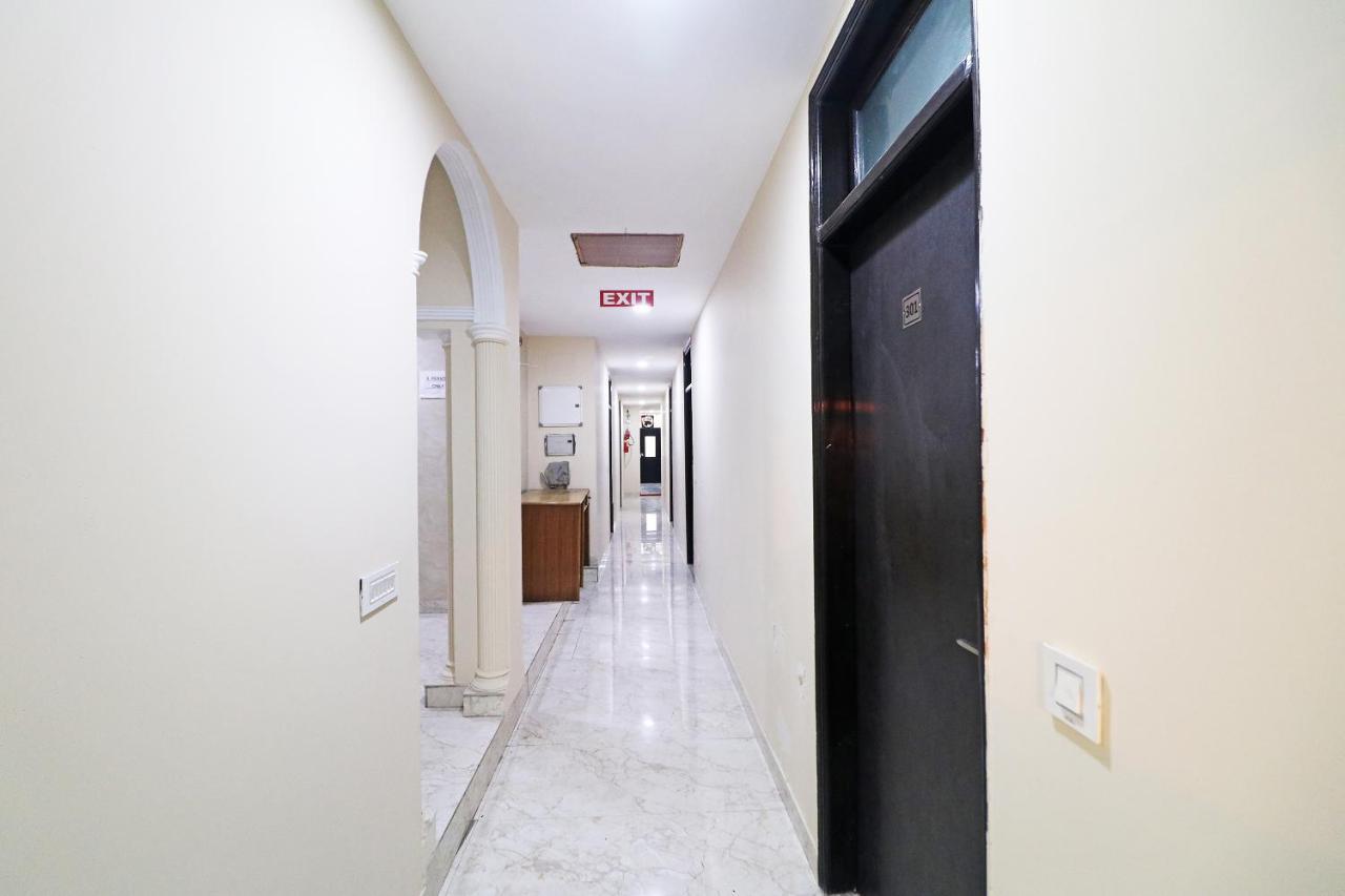 Hotel Westend Holiday Home 5 Mint From Nizamuddin Railway Station New Delhi Extérieur photo